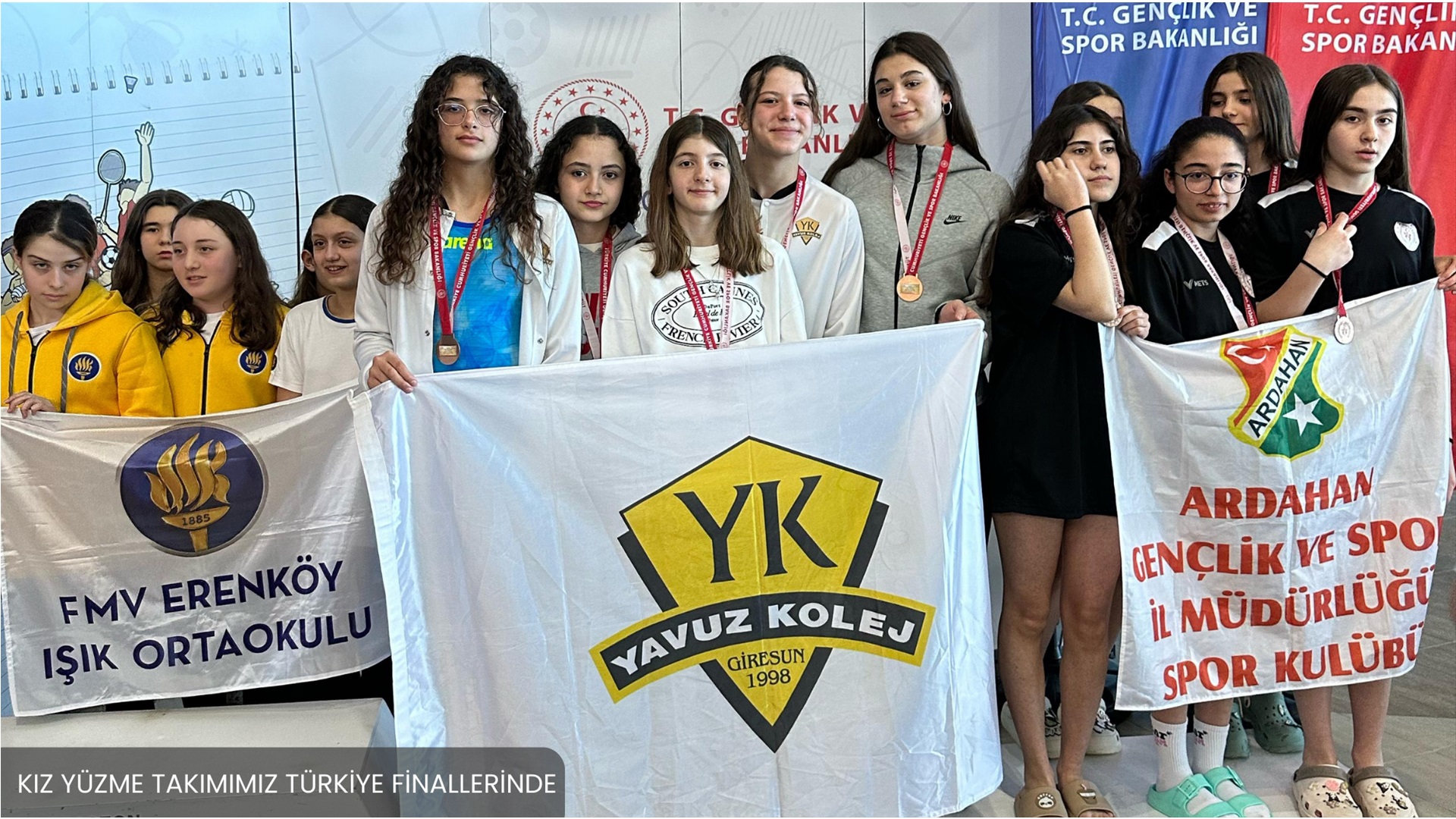 KIZ YÜZME TAKIMIMIZ TÜRKİYE FİNALLERİNDE