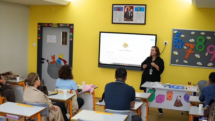 İLKOKUL VELİ TOPLANTIMIZI BAŞARIYLA GERÇEKLEŞTİRDİK